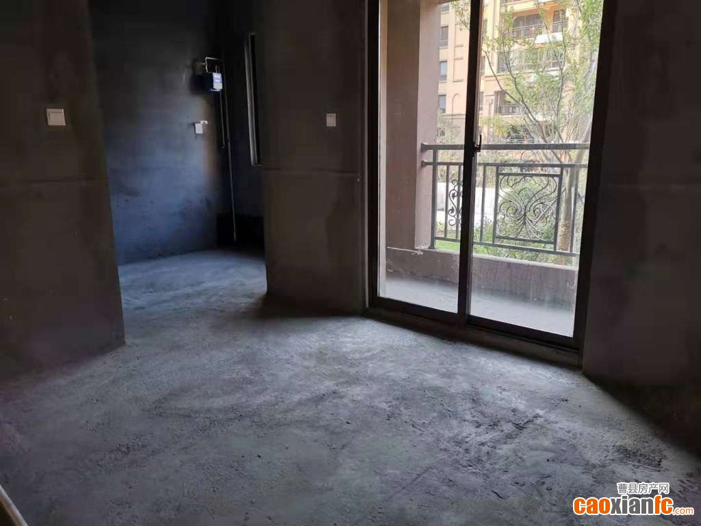 天潤城一樓帶院  可分期可全款  準(zhǔn)現(xiàn)房